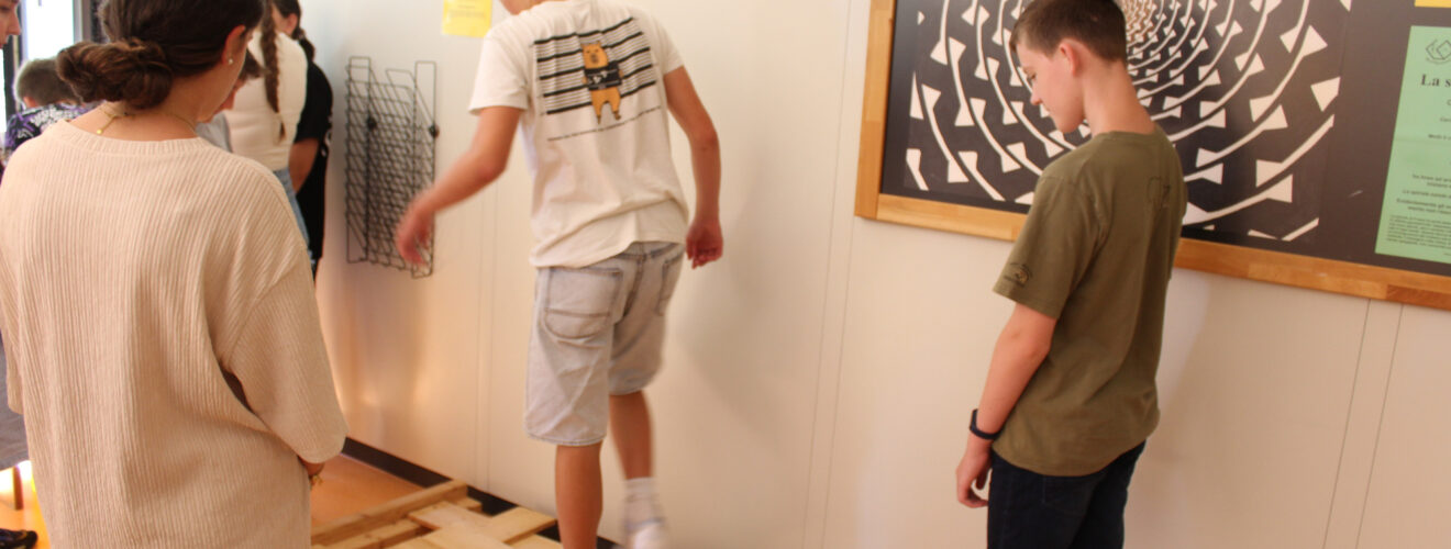 Schüler auf der Miniphänomena in Freiburg